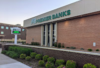 Premier Bank Bloomington 01