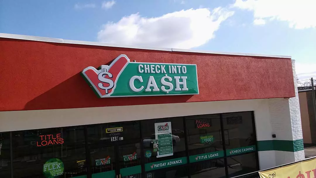 Check Into Cash 01