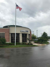 UMB Bank (with drive-thru services) 01